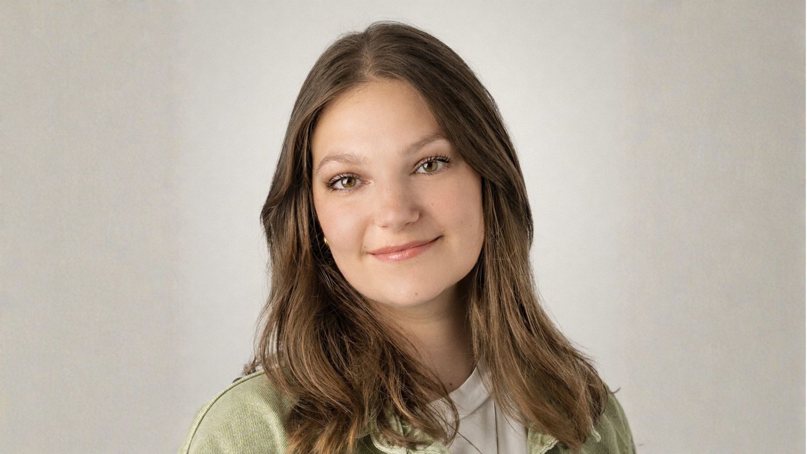 Portrait of a young woman